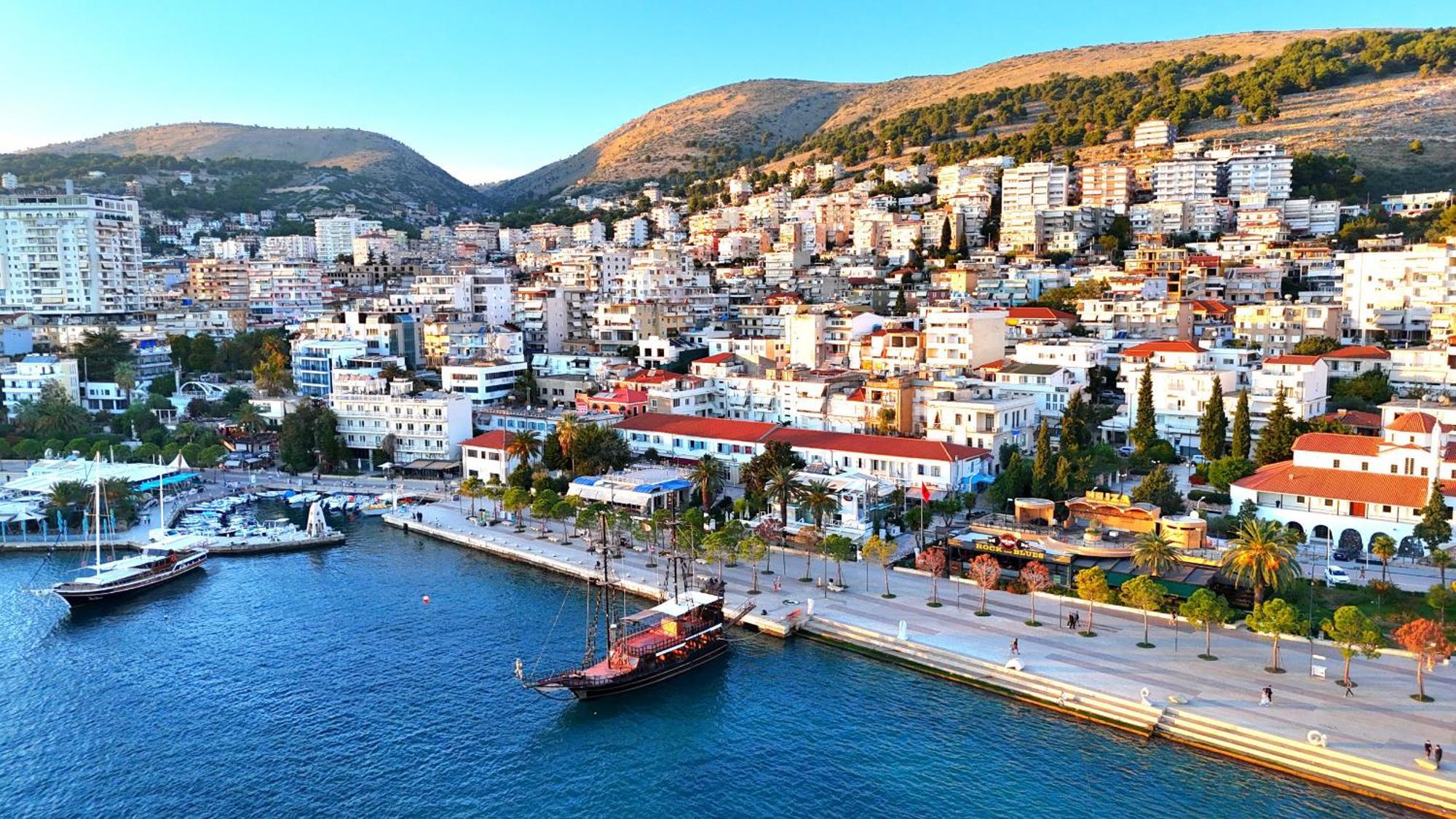 Deep Blue Rooftop - 111 Σαράντα Εξωτερικό φωτογραφία